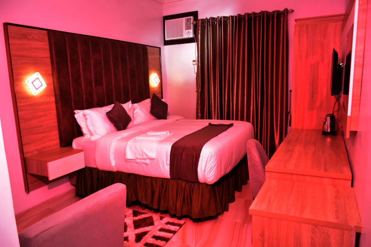 Vacation Villa Hotels And Suites Asaba Luaran gambar